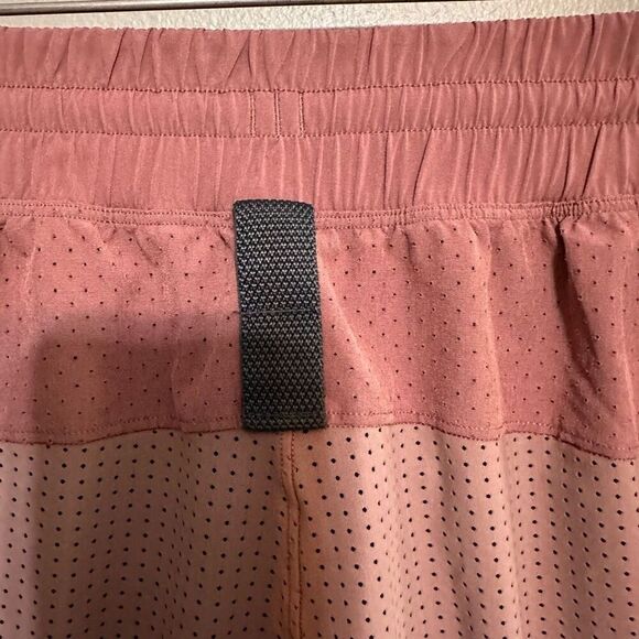 Lululemon Mens Step Back Jump Lined Athletic Shorts Red Dust Size Small - Picture 6 of 8